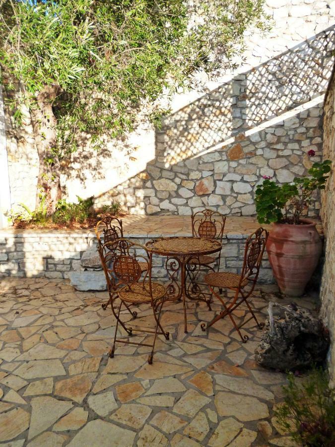 Opera House Paxos Ξενοδοχείο Γάιος Δωμάτιο φωτογραφία